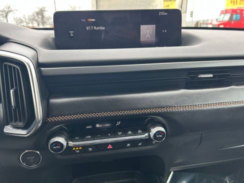 Used 2025 MAZDA CX-50 2.5 Hybrid w/ Premium Plus Pkg image 17