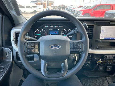 Used 2025 Ford F350 XLT w/ XLT Value Package image 14