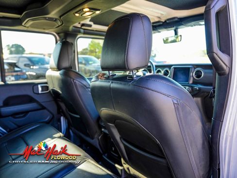 Used 2022 Jeep Wrangler Unlimited Sahara image 14