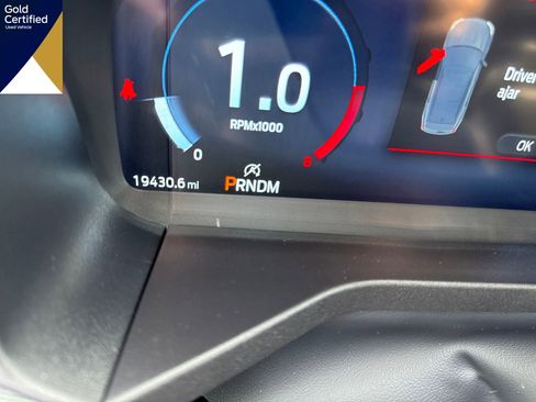 Used 2025 Ford Explorer ST image 21