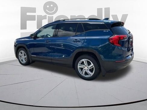Used 2019 GMC Terrain SLE w/ Driver Convenience Package FWD image 4
