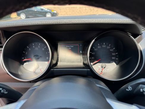 Used 2017 Ford Mustang Shelby GT350 w/ Electronics Package RWD image 14
