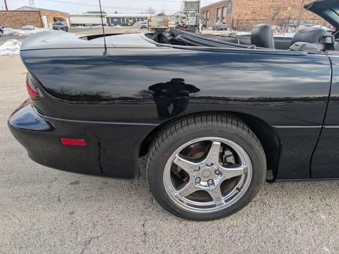 Used 2001 Chevrolet Camaro Z28 w/ SS Performance/Appearance Pkg image 41