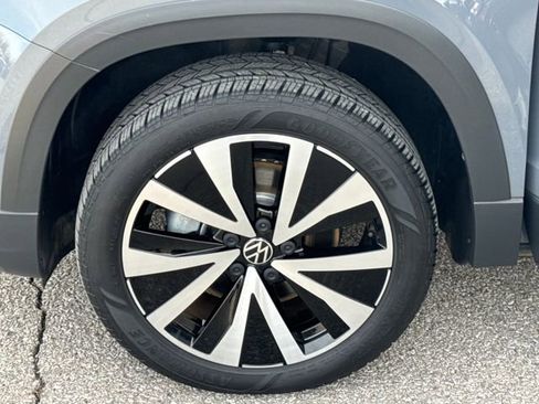 Used 2023 Volkswagen Taos SE image 21