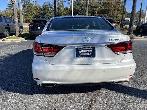 Used 2016 Lexus LS 460 L image 9