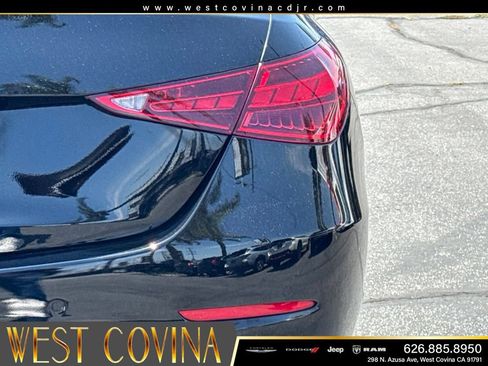 Used 2025 Mercedes-Benz C 300 Sedan image 15