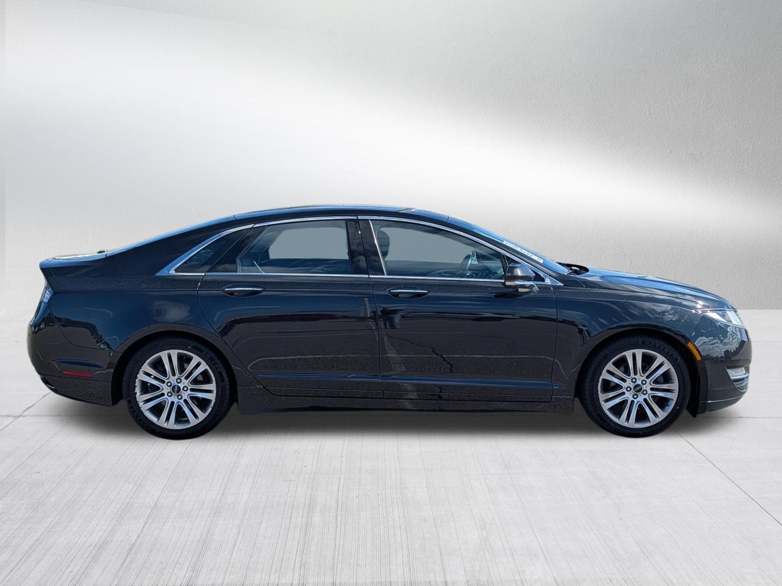 Used 2015 Lincoln MKZ w/ Equipment Group 101A Select FWD image 8