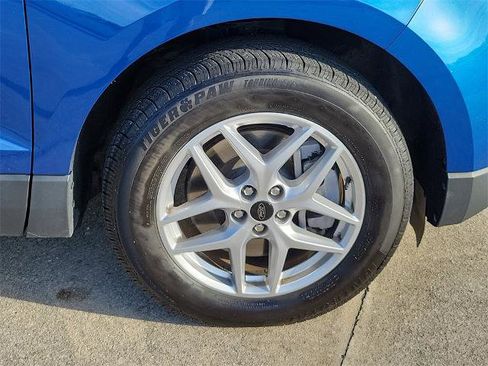 Certified 2023 Ford Edge SEL image 7