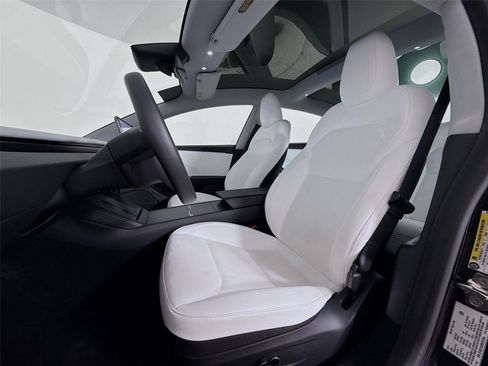 Used 2024 Tesla Model 3 Long Range RWD image 21