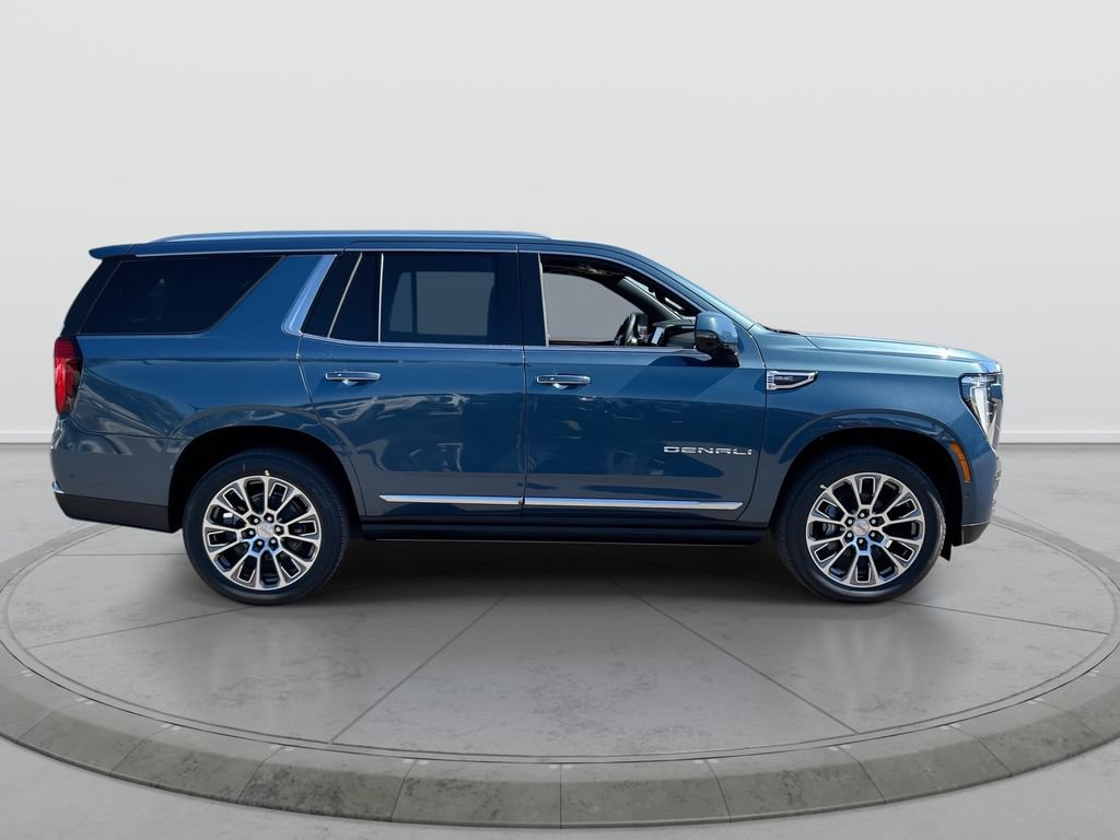 New 2026 GMC Yukon Denali w/ Denali Reserve Package AWD/4WD image 9