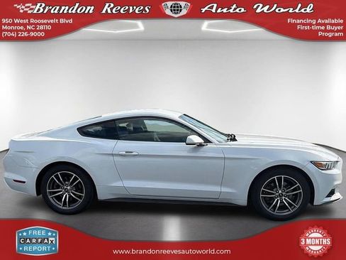 Used 2017 Ford Mustang Coupe RWD image 4