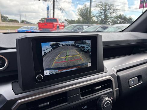 Used 2025 Toyota 4Runner SR5 RWD image 19