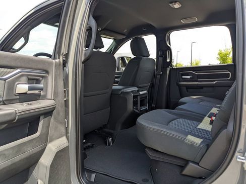 New 2026 RAM 2500 Big Horn AWD/4WD image 42
