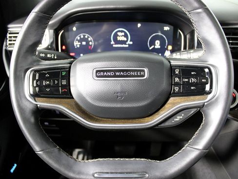 Used 2022 Jeep Grand Wagoneer Series I image 4