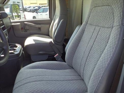 New 2024 GMC Savana 4500 w/ Power Convenience Package image 15