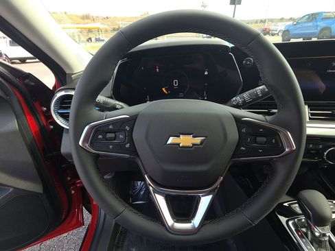 New 2026 Chevrolet Trax LT w/ Driver Confidence Package image 17