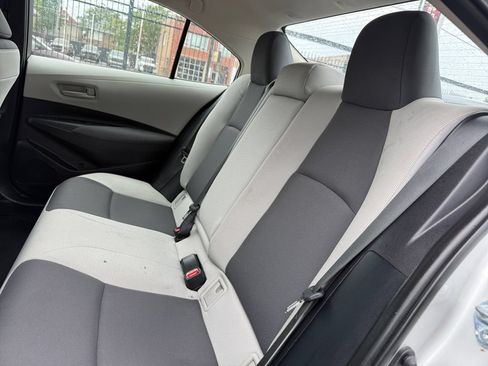Used 2025 Toyota Corolla LE FWD image 25