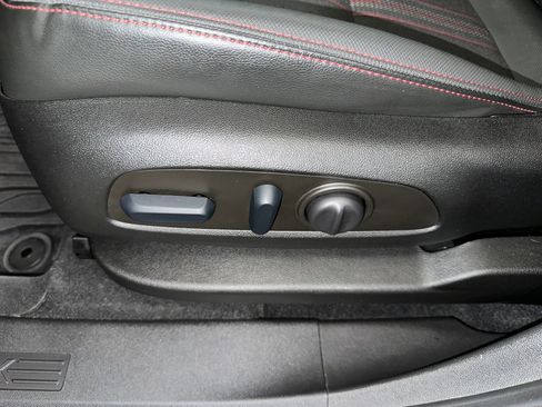 Certified 2022 Chevrolet Equinox RS w/ LPO, Floor Liner Package image 3