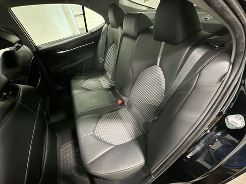 Used 2023 Toyota Camry SE FWD image 19