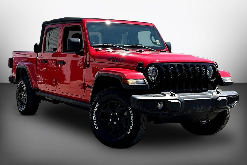 Used 2022 Jeep Gladiator Sport AWD/4WD image 3