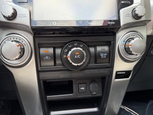Used 2021 Toyota 4Runner SR5 Premium w/ Moonroof Package RWD image 17