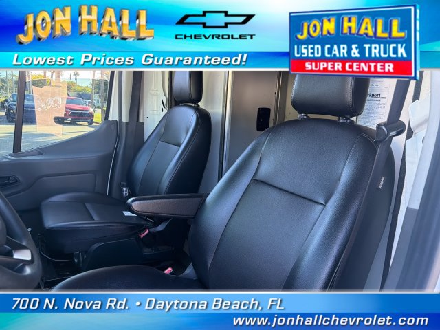 Used 2023 Ford Transit 350 DRW RWD image 15