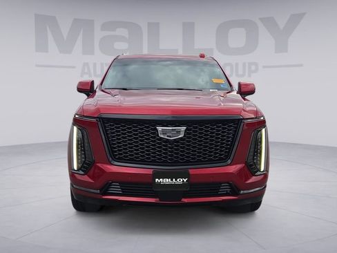 Certified 2026 Cadillac Escalade ESV Platinum Sport w/ LPO, ONYX Package AWD/4WD image 8