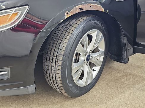 Used 2012 Ford Taurus SEL image 35