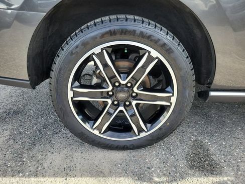 Used 2021 Ford Expedition Limited RWD image 6