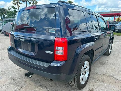 Used 2014 Jeep Patriot Latitude AWD/4WD image 6