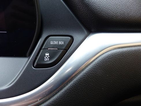 Used 2023 Chevrolet Blazer LT w/ Sound & Technology Package FWD image 36