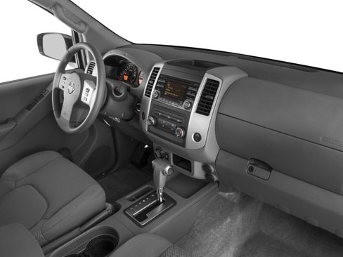 Used 2016 Nissan Frontier SV image 12