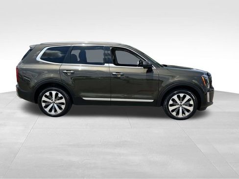 Used 2020 Kia Telluride S FWD image 4