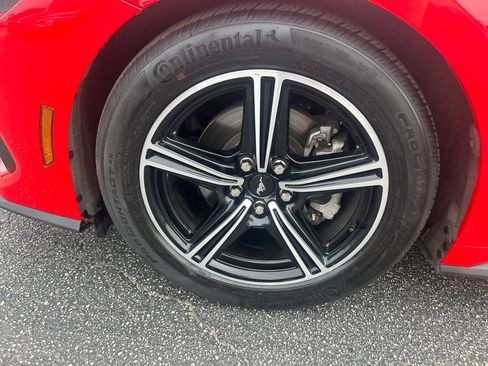 Used 2025 Ford Mustang Premium RWD image 30