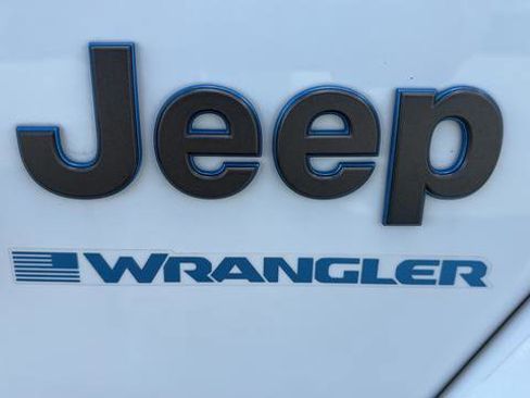 Used 2024 Jeep Wrangler High Altitude AWD/4WD image 30