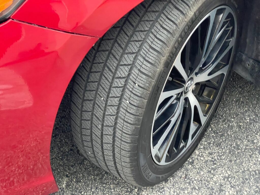 Used 2020 Toyota Camry SE FWD image 34