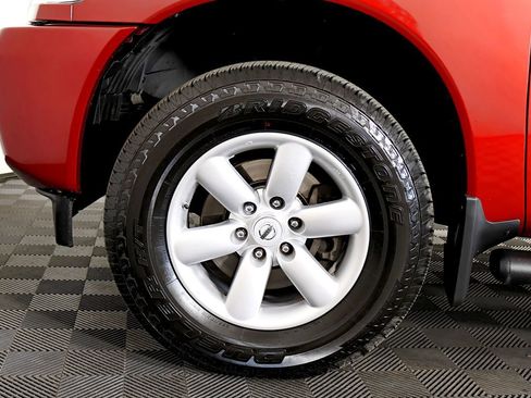 Used 2015 Nissan Titan SV image 58