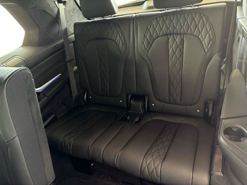 Used 2025 BMW X7 M60i w/ Executive Package AWD/4WD image 30