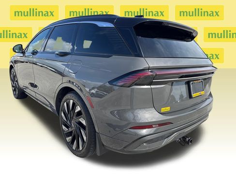 Used 2024 Lincoln Nautilus Black Label w/ Jet Appearance Package (87T) AWD/4WD image 9