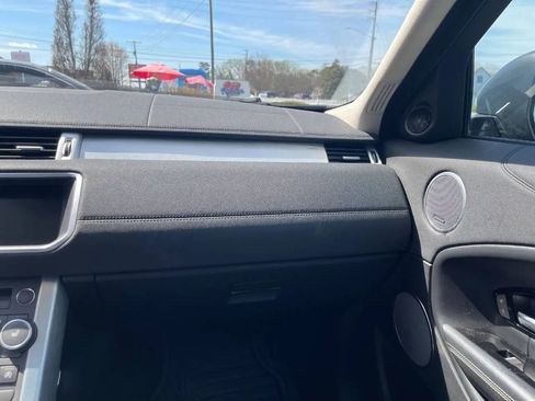 Used 2017 Land Rover Range Rover Evoque HSE image 15