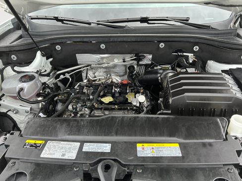 Used 2025 Volkswagen Atlas SE FWD image 26