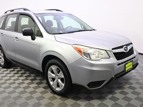 Used 2015 Subaru Forester 2.5i w/ Alloy Wheel Package AWD/4WD image 8