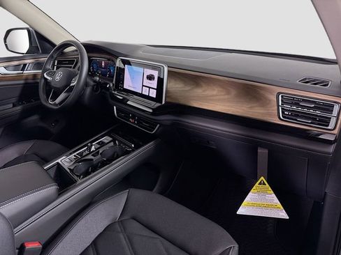 New 2026 Volkswagen Atlas SE image 30