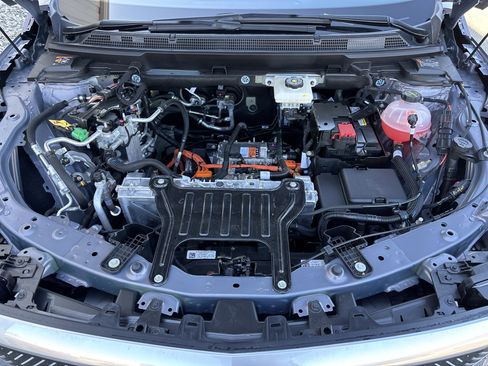 New 2026 Cadillac Optiq Luxury 2 image 36