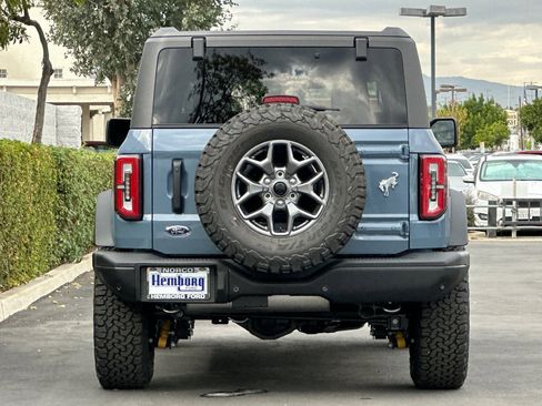 New 2025 Ford Bronco Badlands image 5