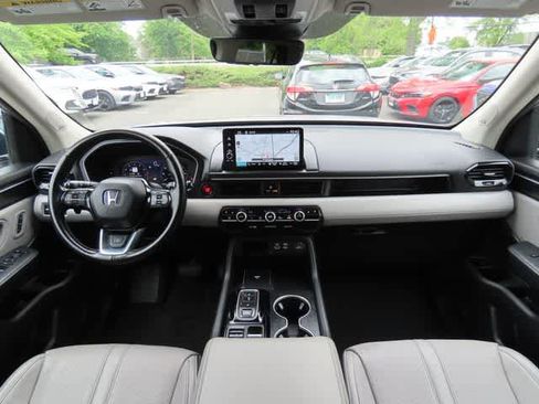 Used 2023 Honda Pilot Elite image 21