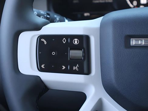 New 2026 Land Rover Defender 110 S image 20