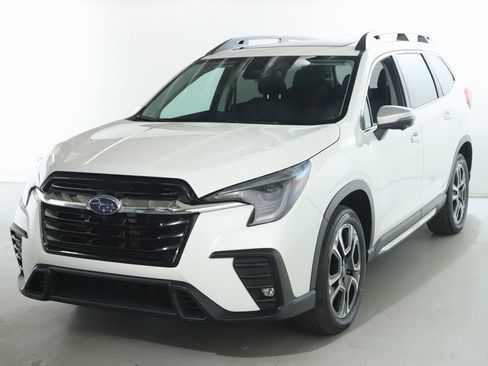 Certified 2023 Subaru Ascent Limited w/ Technology Package image 1