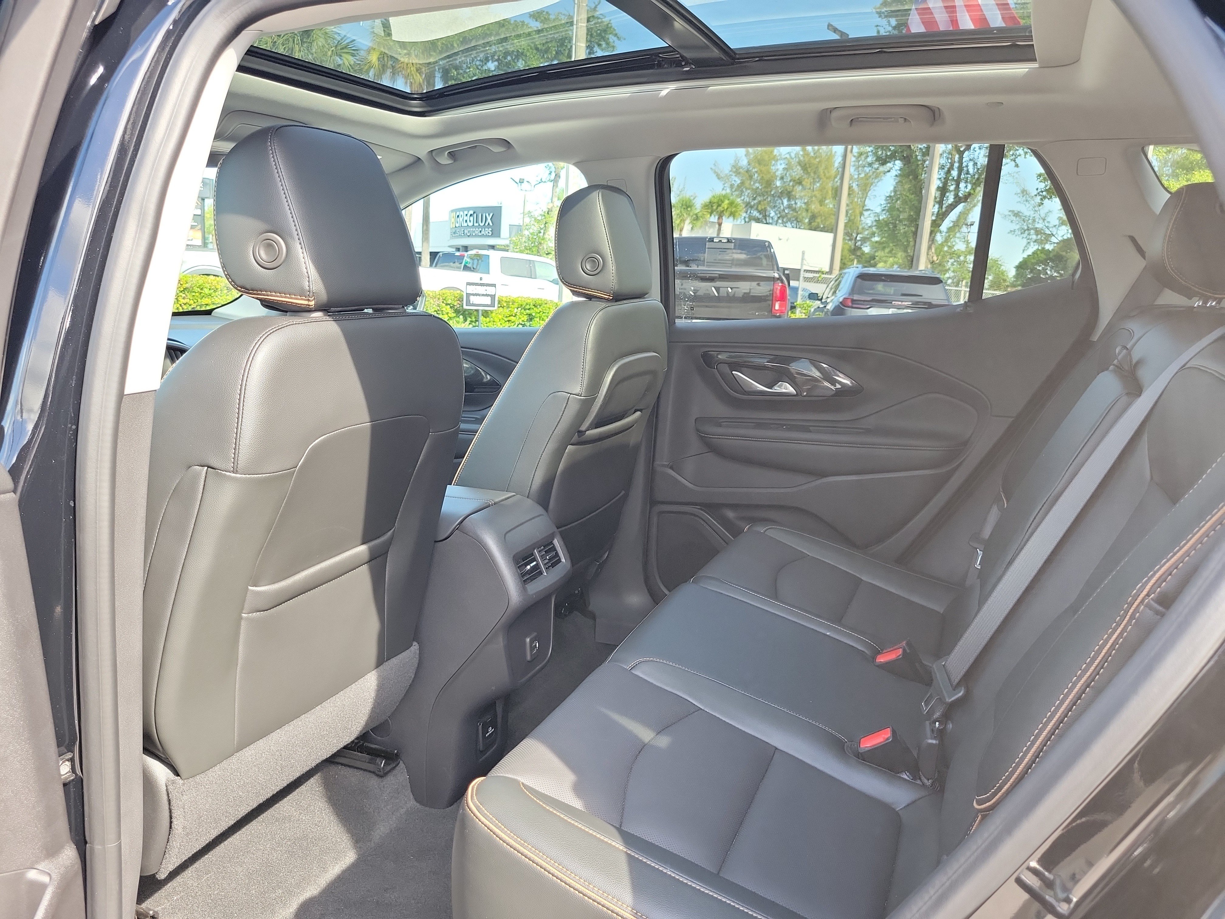 Used 2024 GMC Terrain AT4 w/ Tech Package AWD/4WD image 14
