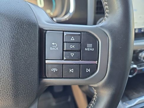 Used 2022 Ford F150 Lariat AWD/4WD image 19